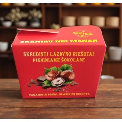 Dražė LAZDYNO RIEŠUTAI pieniniame šokolade