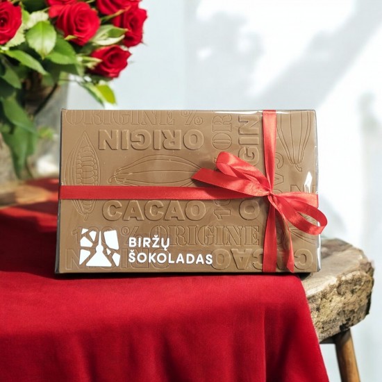 Pieninis šokoladas 33% BLOCK 1kg Pieninis šokoladas 33% BLOCK 1kg